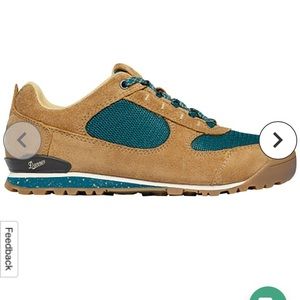 Danner Women’s shoes 9.5. Brand new!